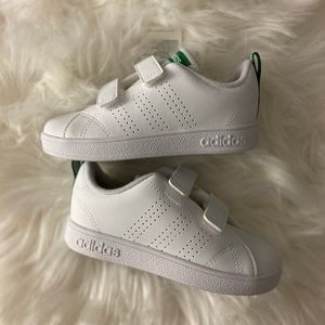 TODDLER ADIDAS SHOES (VS ADVANTAGE CLEAN SHOE)